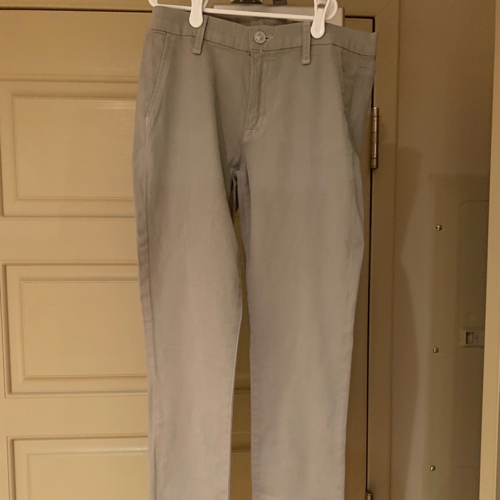 Never worn skinny khaki Hudson size 28